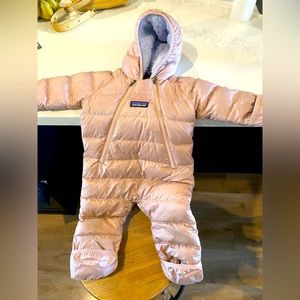 Baby Pategonia snowsuit